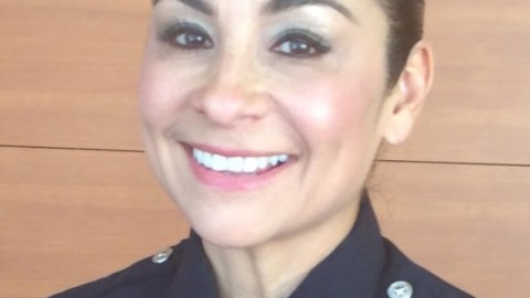 La detective Isabel Villegas gana demanda por acoso sexual.
