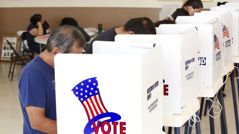 Martes 3 de marzo, día de votar en California.