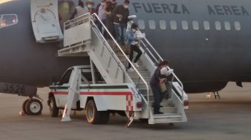 El avión trajo de vuelta a 134 mexicanos que estaban en Cuba.