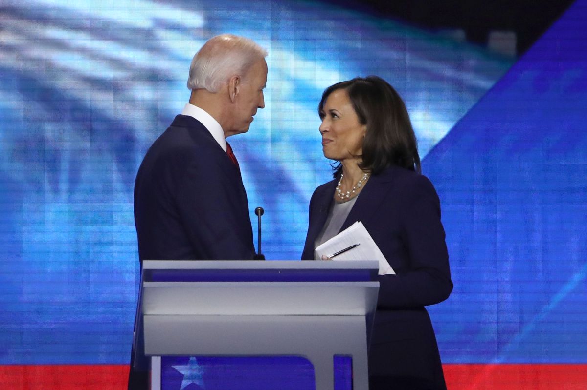 El exvicepresidente Joe Biden y la senadora Kamala Harris.