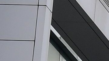 La calle Figueroa en el centro de Los Ángeles está desierta tras los cierres ordenados por el coronavirus.