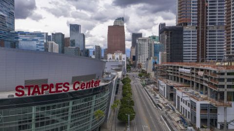 Los Ángeles luce desolado en medio de la crisis por coronavirus.