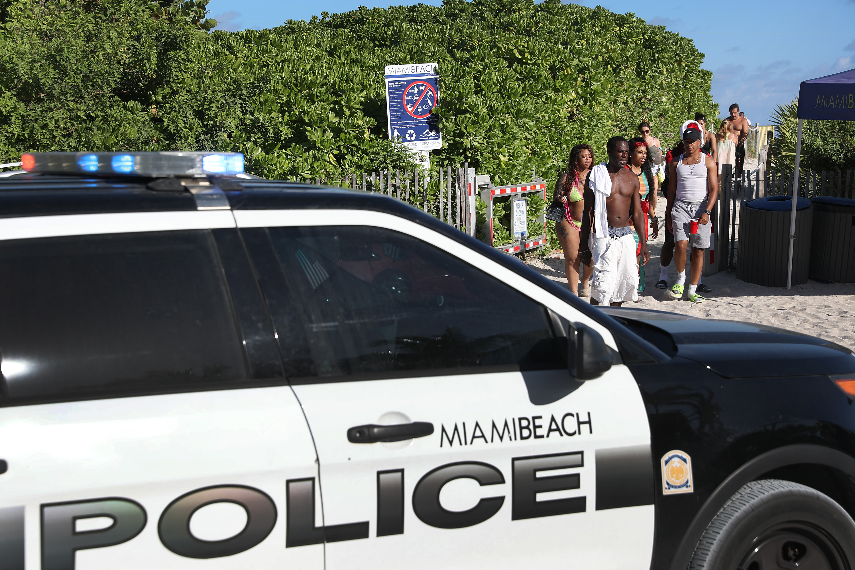 Más De 150 Arrestos En Miami Beach Durante El Fin De Semana - La Opinión