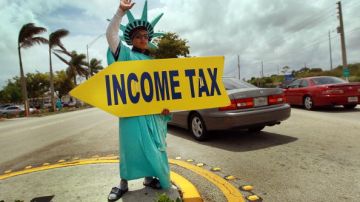 Preparador de impuestos impuestos estafador estafa pasos detecta CTEC IRS Servicio de Rentas Internas reembolso