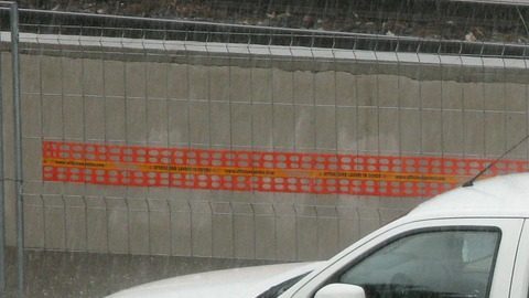 Lo más importante a la hora de conducir es extremar precauciones para evitar accidentes, ya sea en un auto eléctrico u ordinario.