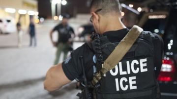 ICE trata de reducir el miedo a inmigrantes a acudir a hospitales.