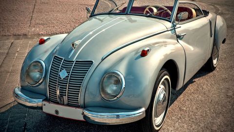 Por primera vez después de 8 años la rodada se realizaría a bordo se los autos clásicos más exclsivos.