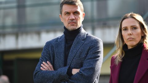 Paolo Maldini, leyenda del AC Milan y la selección italiana.