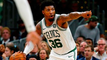 Marcus Smart, jugador de los Boston Celtics, también admitió haber contraído la COVID-19.