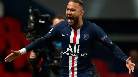 Neymar anotó el primer gol del PSG.