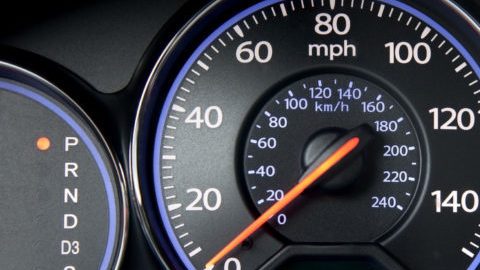 ¿Crees que tu auto está en mal estado por llegar a los 100,000 kilómetros? ¡Descúbrelo!