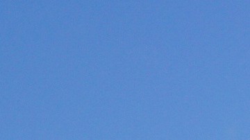 Miles de personas viven en México, pero trabajan en EEUU.