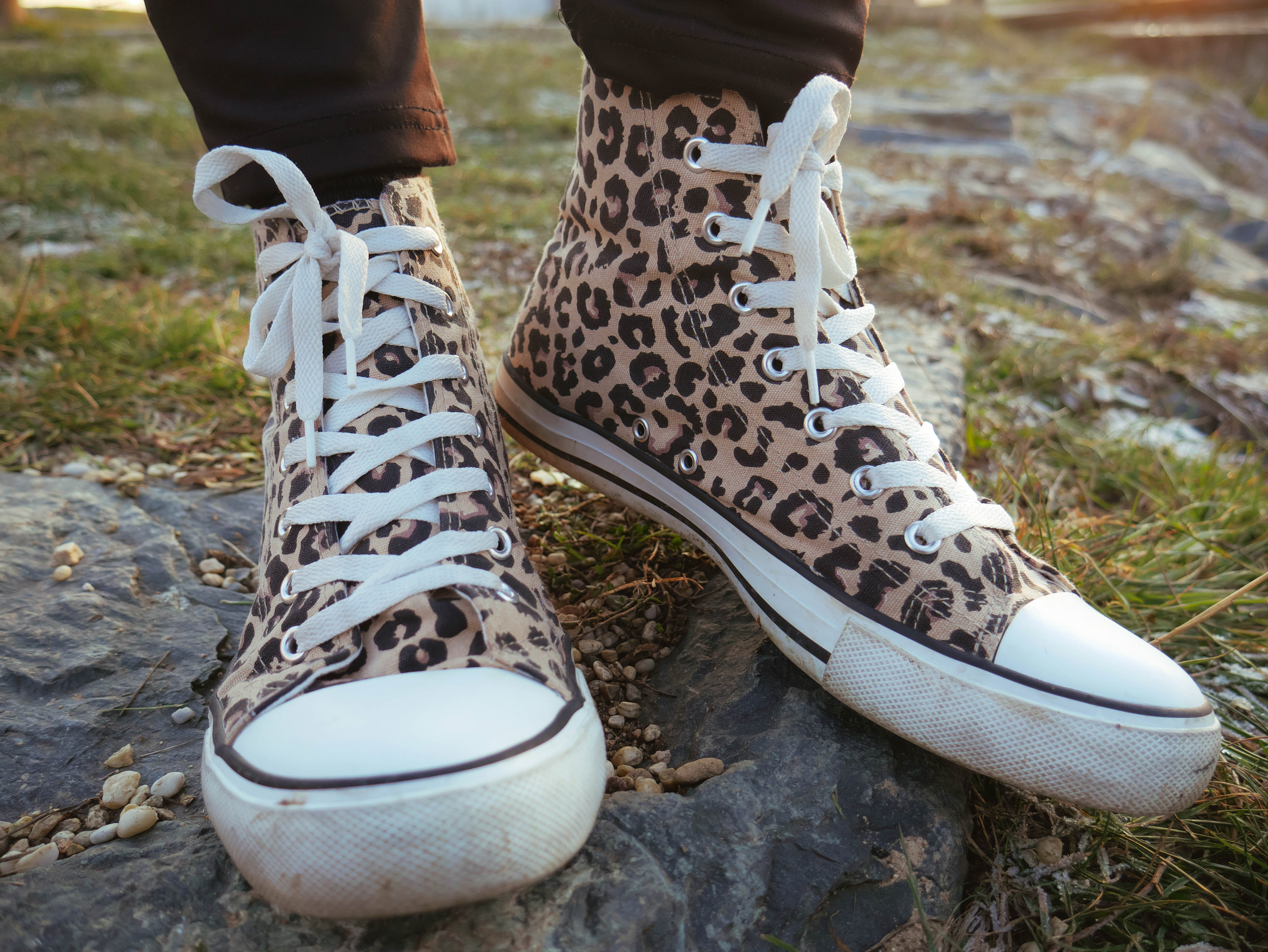 Los 10 estilos más vendidos de tenis de mujer con animal print en Amazon -  La Opinión