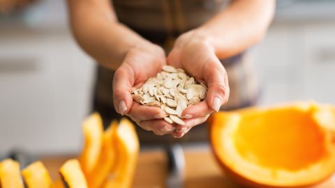 Cómo aprovechar la bondades nutricionales de las semillas de calabaza
