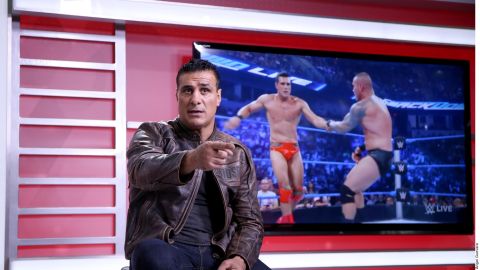 El luchador mexicano habló del tema en un programa de televisión.