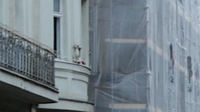 Vista general de los daños en las calles tras un terremoto en Zagreb, Croacia, 22 de marzo de 2020. Dos fuertes temblores, con magnitudes de entre 5,0 y 5,5 grados en la escala de Richter, causaron este domingo pánico en Zagreb, graves daños materiales y varios heridos, todo ello, en medio del confinamiento ciudadano impuesto por las autoridades de Croacia contra la expansión del coronavirus. EFE / ANTONIO BAT