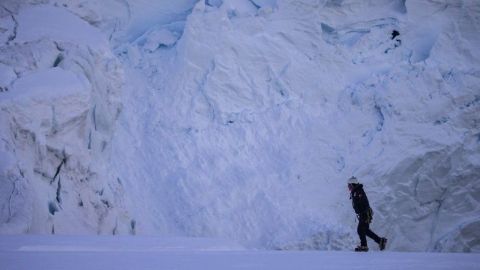 Los que viven en Antártica están acostumbrados al aislamiento, explica Valenzuela Peña.