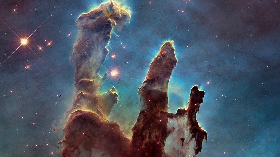 Los "Pilares de la Creación", una de las imágenes más famosas tomadas por el Hubble.