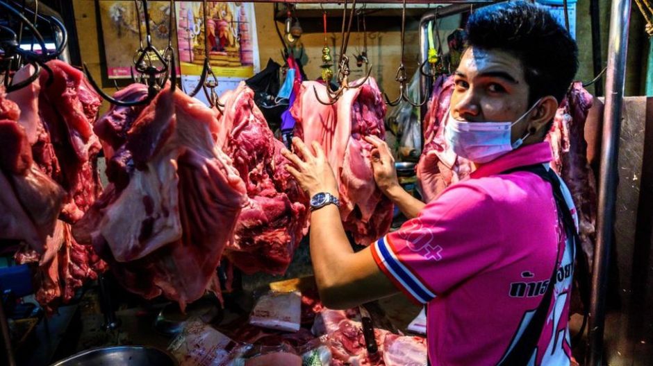 Coronavirus: qué son los “mercados mojados” y por qué son una preocupación sanitaria para la OMS