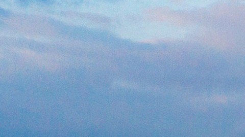 Vista aérea muestra el nulo tráfico en un distribuidor que conecta las autopista 10 y 110.