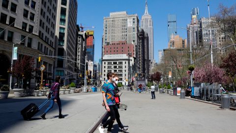 Nueva York podría reabrir el 1 de junio.