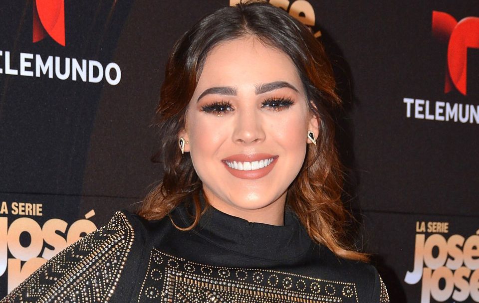 Danna Paola Alborota A Sus Fans Con Sensual Body Negro La Opinión 