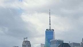 El coronavirus podría infectar a la mitad a los neoyorquinos, según el alcalde.