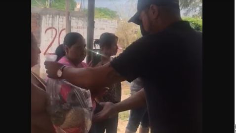 Entrega de narcodespensas,
