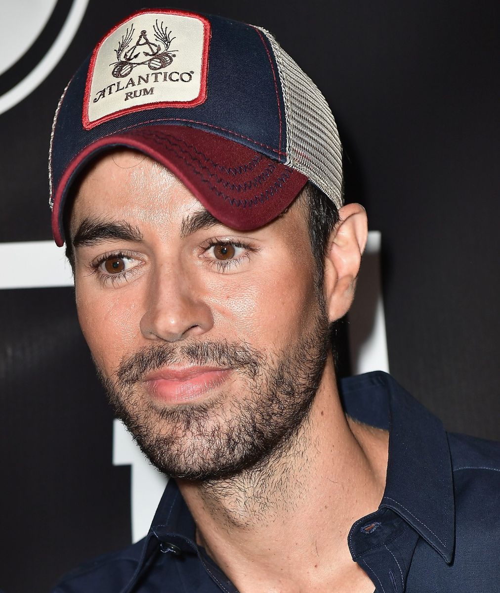 MIAMI BEACH, FL - MARCH 20:  Enrique Iglesias attends the Grand Opening Celebration of TATEL Miami at TATEL Miami on March 20, 2017 in Miami Beach, Florida.  (Photo by Gustavo Caballero/Getty Images)