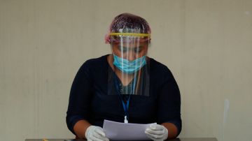 Los médicos salvadoreños tienen equipo suficiente para enfrentar la crisis sanitaria.
