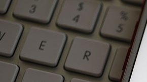 Los jóvenes han optado por citas virtuales.