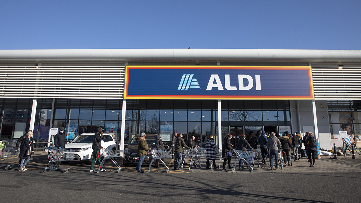 Supermercados ALDI aumenta en 10% el sueldo de sus empleados para ayudarlos  durante la pandemia | La Opinión