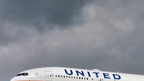 No es casualidad que la mayoría de las aerolíneas escojan este color.