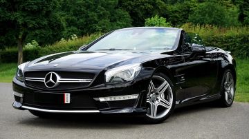 Mercedes-Benz es una de las empresas fabricantes de autos de lujo de origen alemán y quien lanzó el primer auto de la historia.