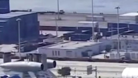 Imagen aérea de la llegada del crucero Coral Princess al Puerto de Miami.