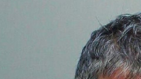 Yakney Hidalgo Pérez, de 37 años, y Dairon Ramos, de 28 años, fueron llevados a la cárcel del condado de Miami-Dade.