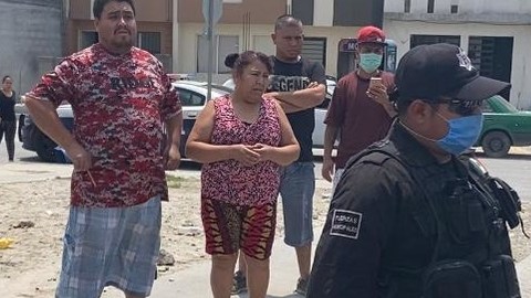 El empresario acusó a la policía de violar sus derechos.