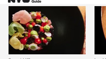 El sitio web nycgo.com/dineinnyc lista más de 230 restaurantes en los que se puede ordenar a domicilio o para llevar.