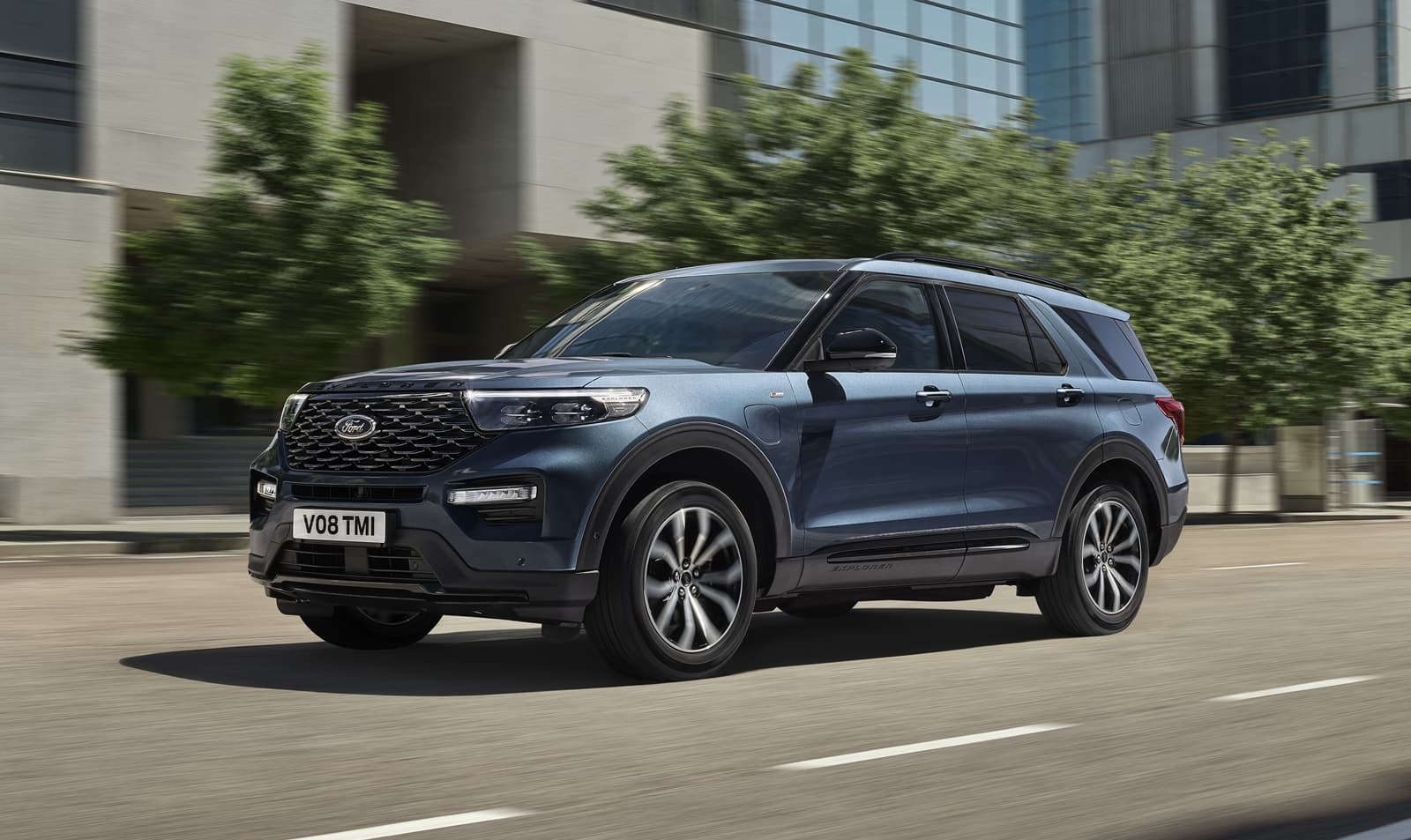 The new Ford Explorer 2021 is now on sale and returns more imposing