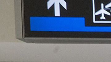 Pasajeros en el control de seguridad del aeropuerto de Miami.