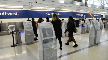 Southwest Airlines sobrecargos coronavirus COVID-19 trabajadores FAA Aerolínea