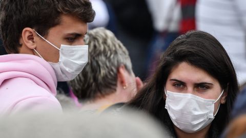 La falta de mascarillas para el personal de salud es un problema latente en Estados Unidos.