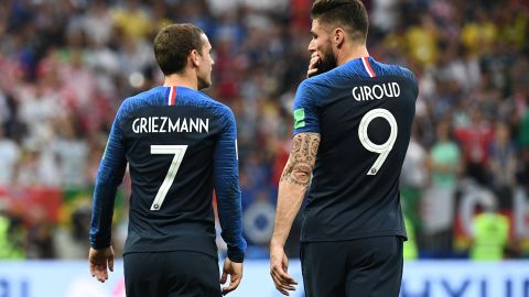 griezmann defiende a giroud