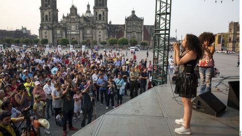 Los habitantes de Ciudad de México cantarán ahora desde su casa.