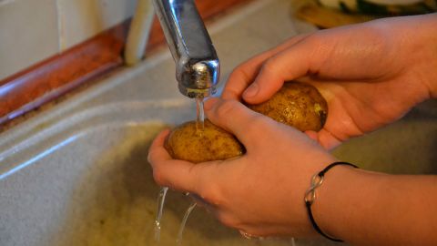 Algunos detergentes no están hechos para usarse en los alimentos.