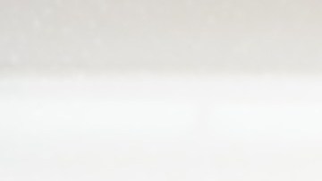 Las manzanas suelen tener una pegatina que pueden tapar su tarja de la cocina.