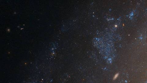 El Telescopio Espacial Hubble de la NASA / ESA no dio esta imagen de la galaxia NGC 4651 que también se puede observar con un telescopio de aficionado.