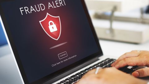 El IRS refueza sus alertas./Shutterstock