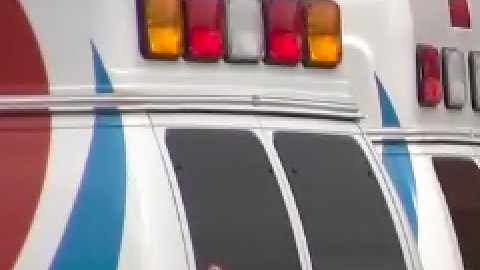 Casi 50 ambulancias se ocuparon para transportar a los pacientes.