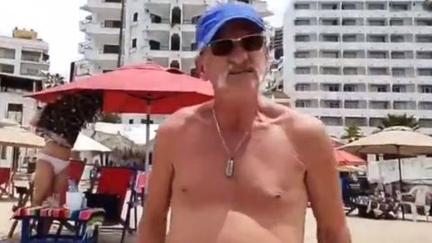 Algunos turistas no respetan la contingencia en las playas mexicanas.